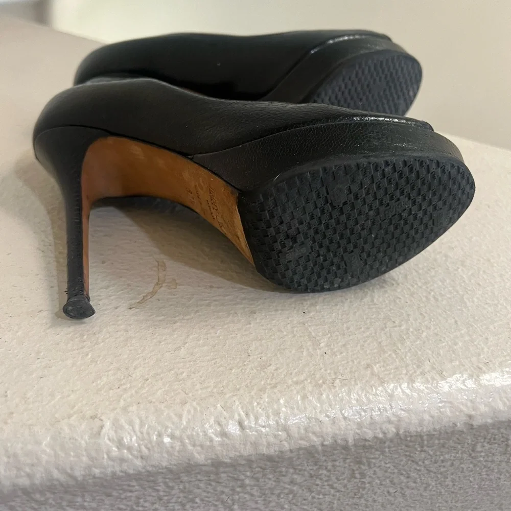 Jimmy Choo Black Python Leather Open toes‎ heels Pumps . Size 37.5 US 7.5